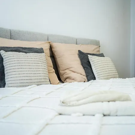 Luxapartment Iii Sturova